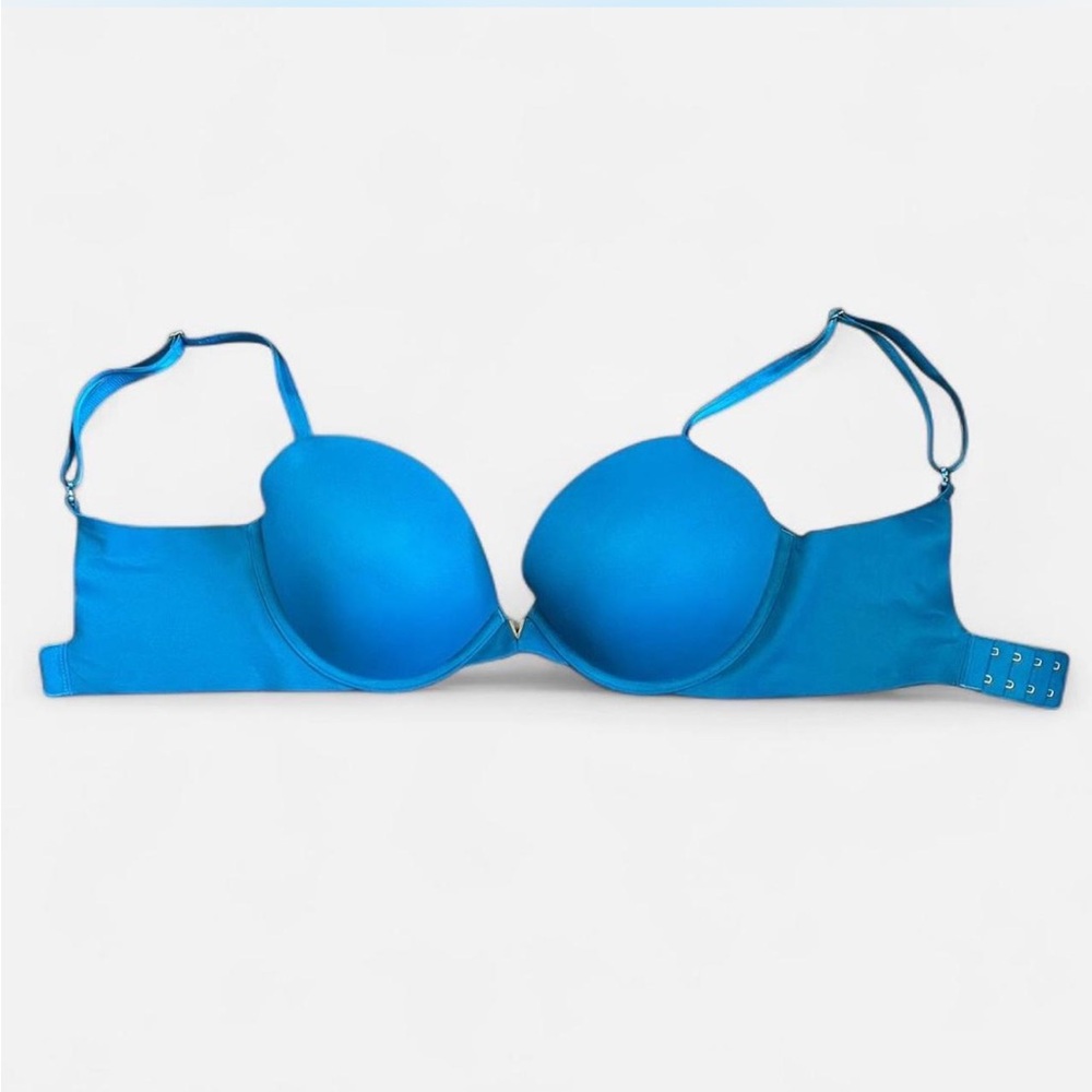 Victoria’s Secret Push-Up Plunge Bra